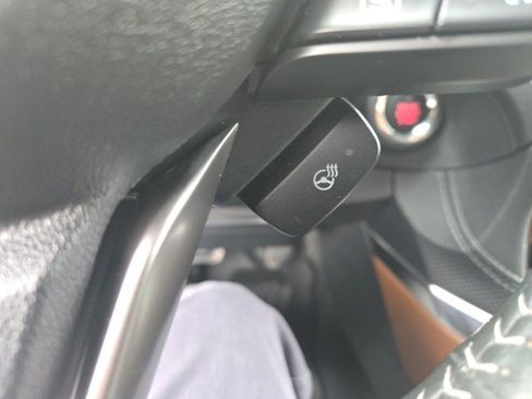 Used 2024 Subaru Forester Touring image 8