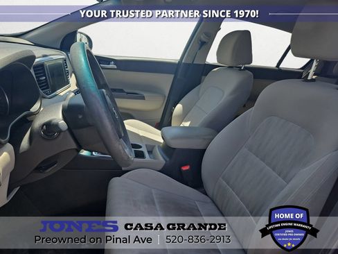 Used 2021 Kia Sportage LX FWD image 9