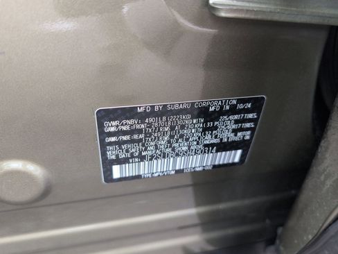 Certified 2025 Subaru Forester Premium image 33