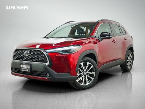 Used 2025 Toyota Corolla Cross XLE w/ Convenience Package AWD/4WD image 1