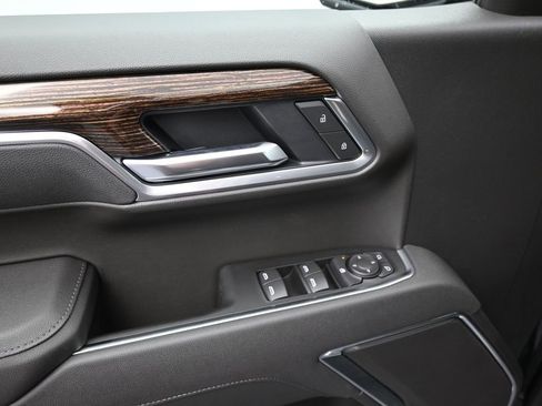 New 2026 GMC Sierra 1500 SLE w/ Preferred Package image 11