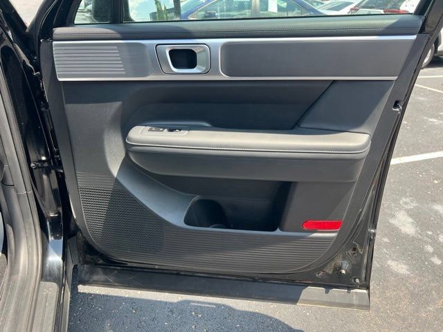 Used 2026 Hyundai Santa Fe SEL FWD image 30
