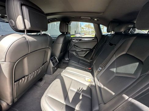 Certified 2026 Porsche Macan AWD/4WD image 35