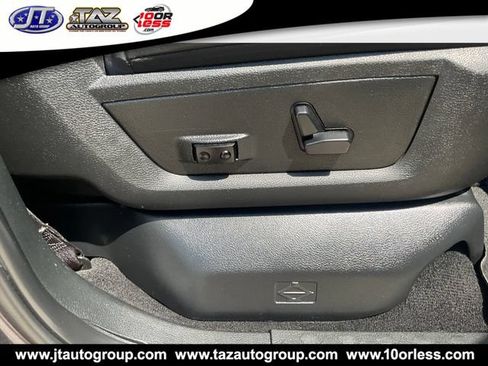 Used 2017 RAM 1500 Laramie w/ Convenience Group AWD/4WD image 15