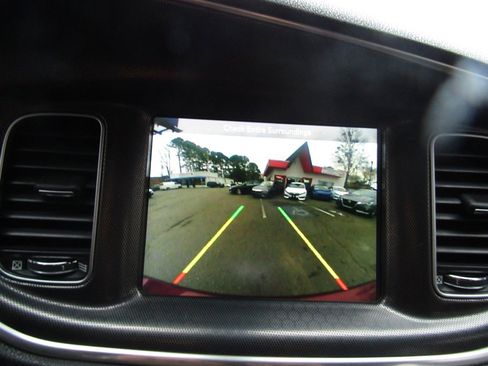 Used 2017 Dodge Charger SXT w/ Navigation & Travel Group image 29