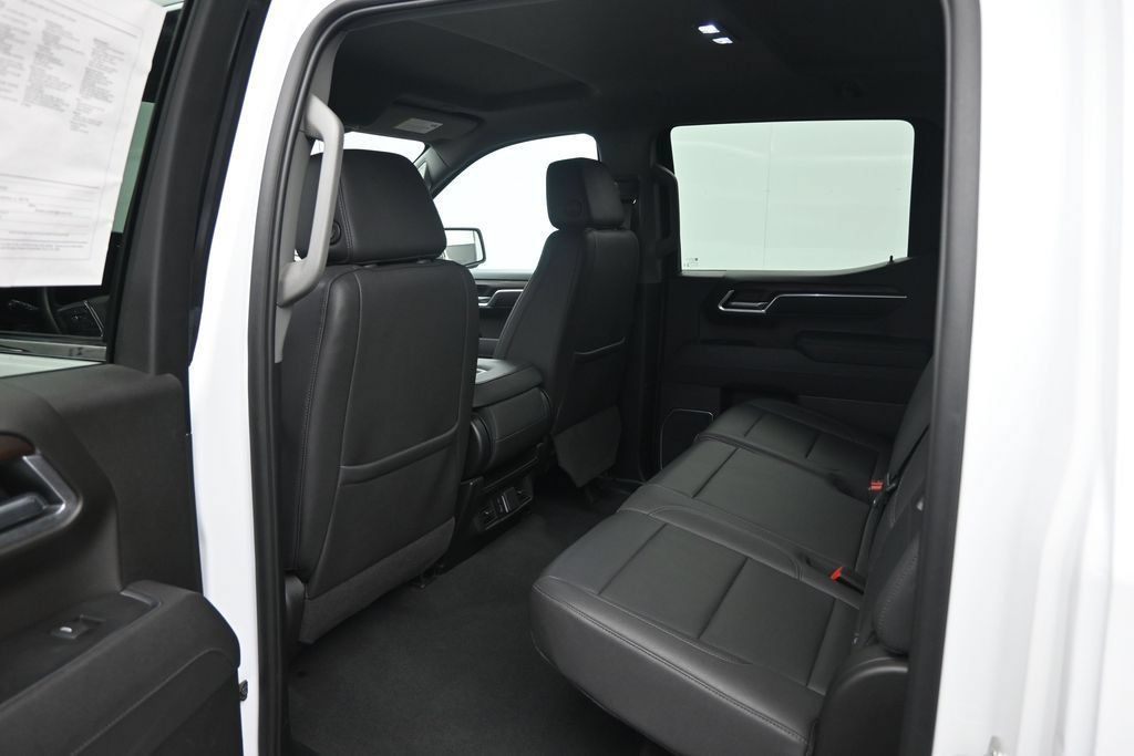 Used 2025 GMC Sierra 1500 SLT AWD/4WD image 25