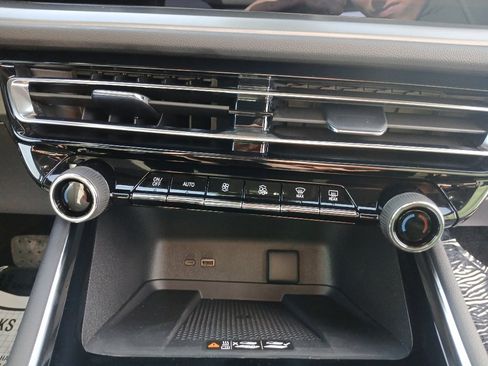 New 2026 Chevrolet Traverse LT image 27