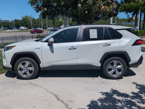 Certified 2020 Toyota RAV4 Limited AWD/4WD image 7