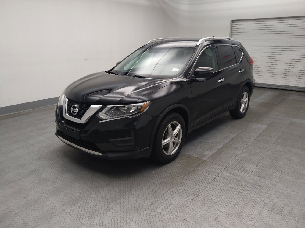 Used 2017 Nissan Rogue S w/ S Appearance Package FWD image 2