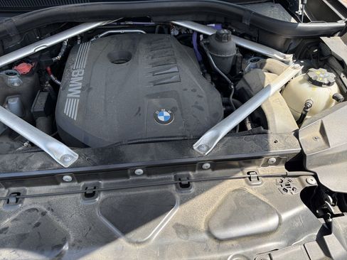 Used 2023 BMW X7 xDrive40i w/ Executive Package image 35