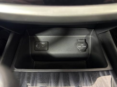 Used 2018 Nissan Altima 2.5 SL w/ 2.5 SL Technology Package FWD image 16