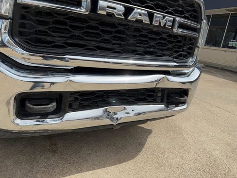 Used 2024 RAM 2500 Tradesman w/ Chrome Appearance Group image 9