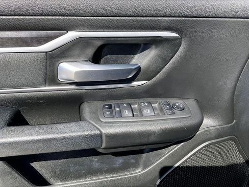 Used 2022 RAM 1500 Big Horn AWD/4WD image 37