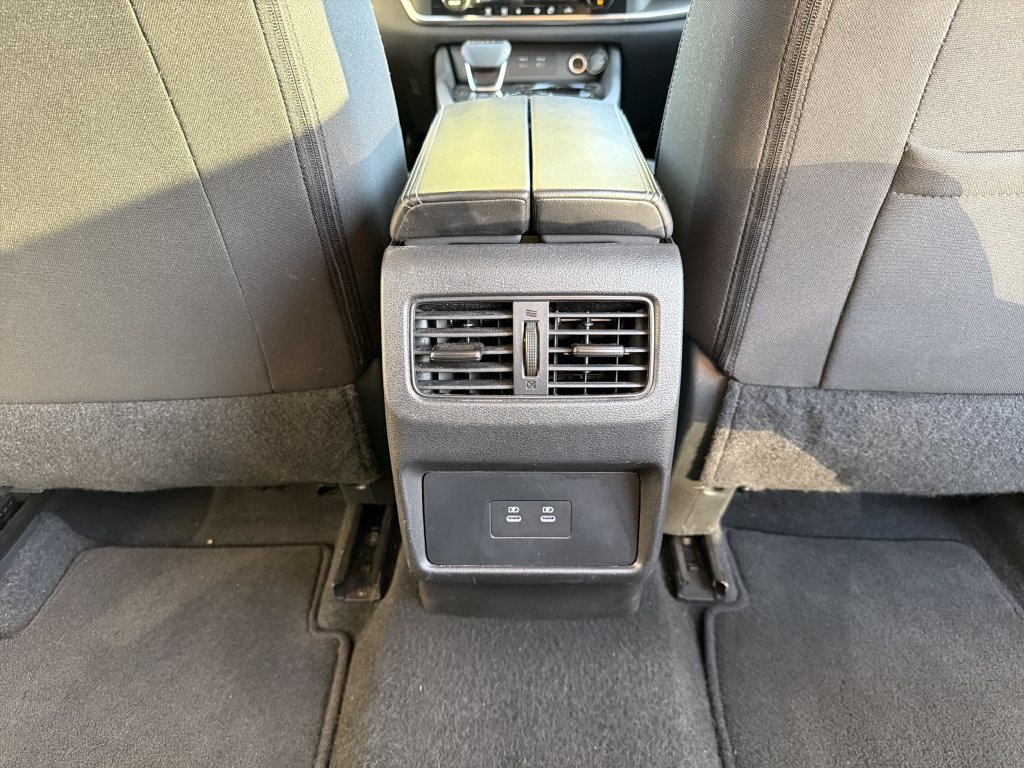 Used 2025 Nissan Rogue SV AWD/4WD image 21