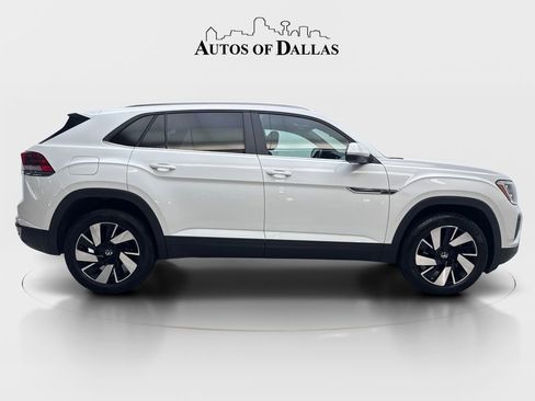 Used 2025 Volkswagen Atlas Cross Sport SE AWD/4WD image 10