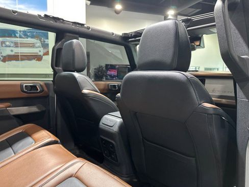 Used 2022 Ford Bronco Outer Banks w/ Sasquatch Package AWD/4WD image 61