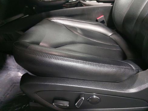 Used 2023 Lincoln Nautilus Standard w/ Premium Package image 29