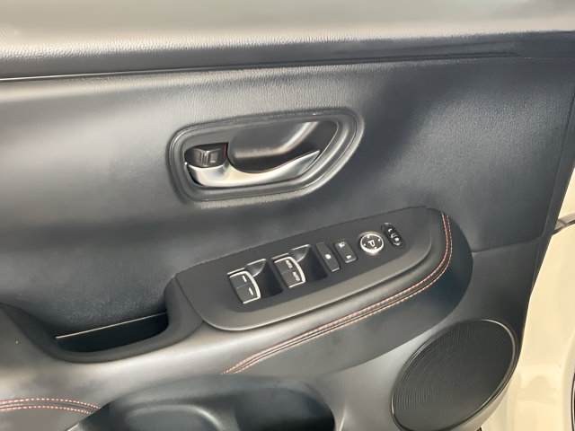 Certified 2025 Honda HR-V Sport image 10