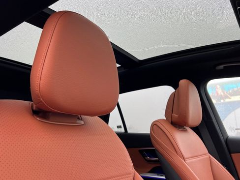 New 2026 Mercedes-Benz GLC 300 4MATIC image 19