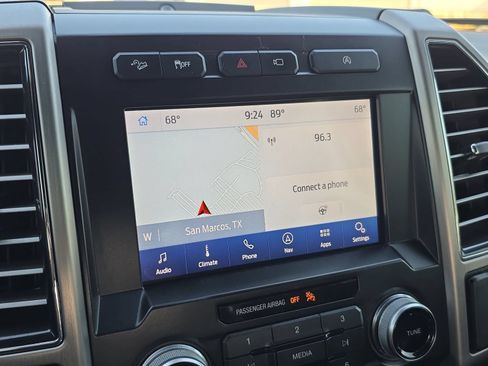 Used 2019 Ford F150 Platinum w/ Equipment Group 701A Luxury AWD/4WD image 18