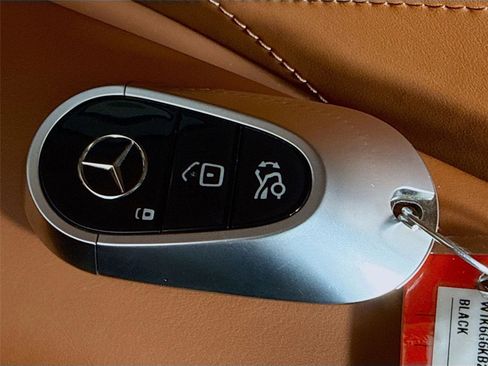 Used 2023 Mercedes-Benz S 580e 4MATIC Sedan image 19