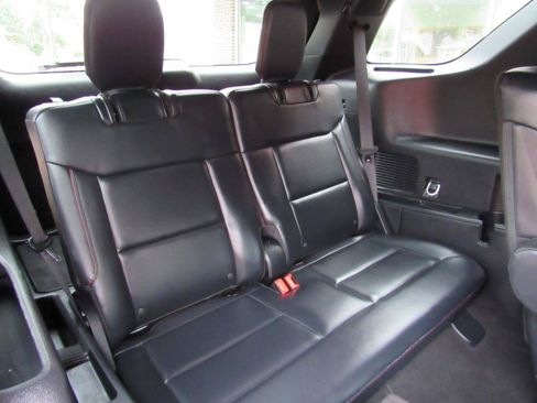 Used 2025 Ford Explorer ST-Line AWD/4WD image 39