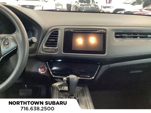 Used 2018 Honda HR-V EX image 6