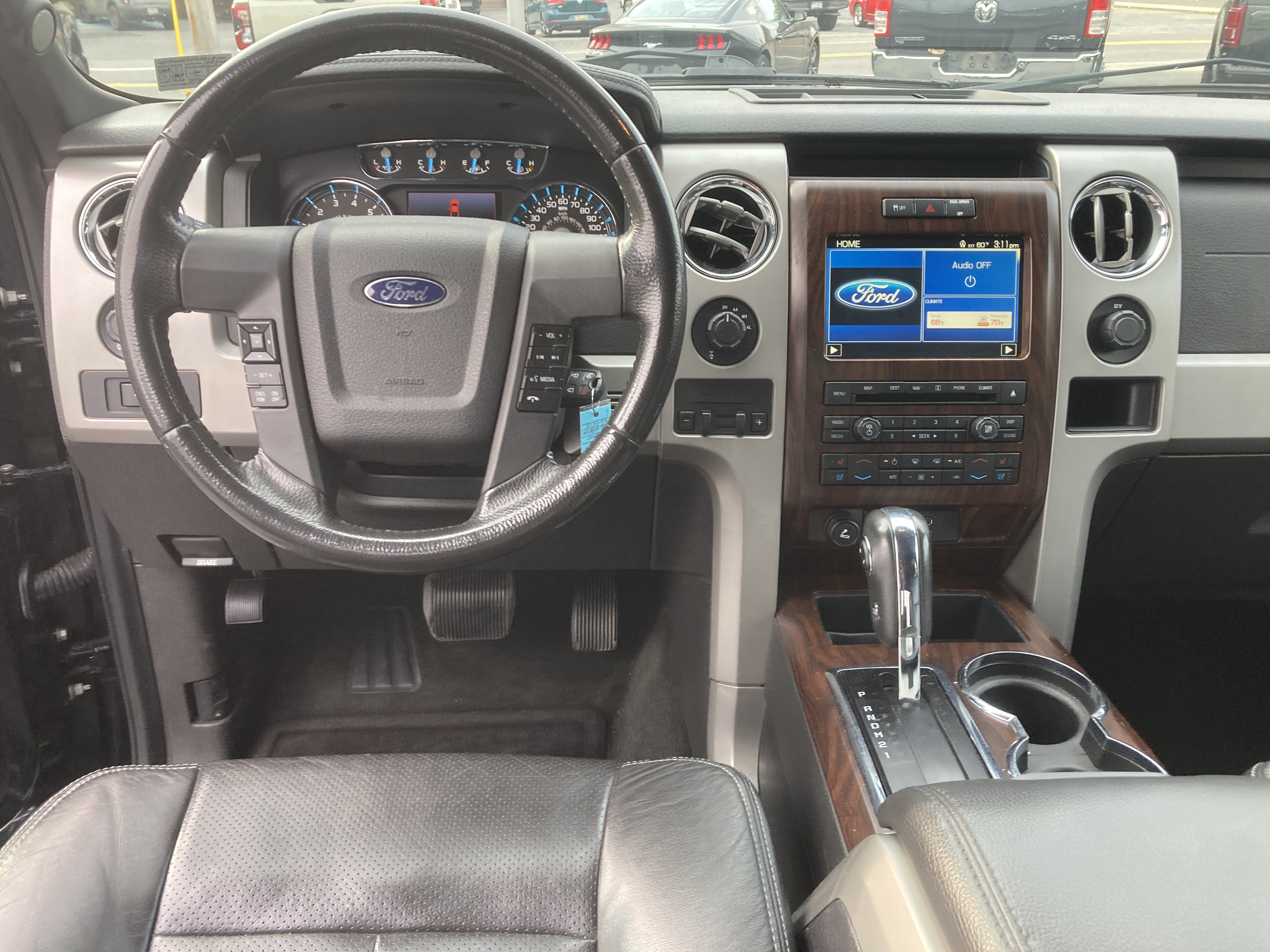 Used 2012 Ford F150 Lariat w/ Lariat Chrome Pkg AWD/4WD image 12