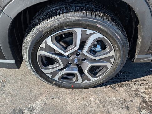 Used 2025 Subaru Ascent Touring image 19