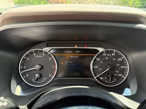 Certified 2023 Nissan Rogue SV image 19