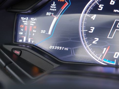 Used 2020 Lamborghini Huracan EVO image 50