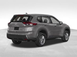 Used 2024 Nissan Rogue S FWD video 2