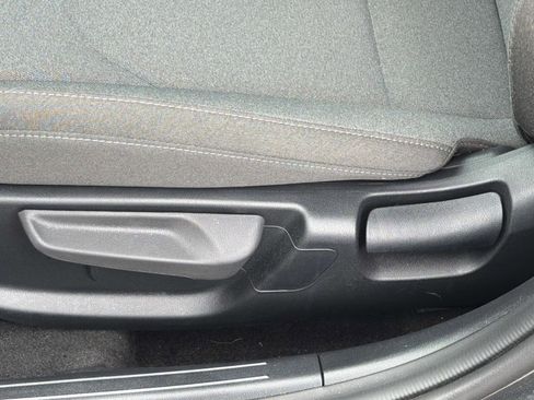 Used 2025 Kia K4 FWD image 19