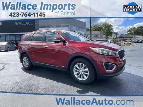 Used 2018 Kia Sorento LX image 1