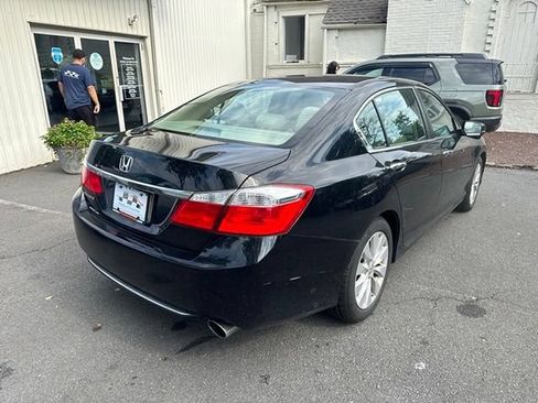 Used 2013 Honda Accord EX image 2