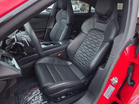 Used 2023 Audi e-tron GT Prestige w/ Prestige Package image 32