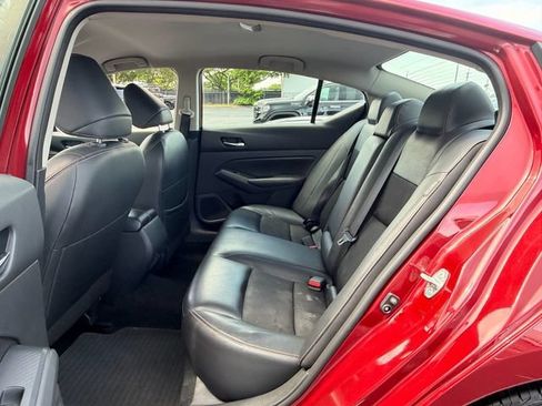 Used 2022 Nissan Altima 2.5 SR FWD image 6