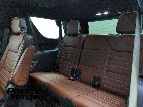 Used 2023 GMC Yukon Denali Ultimate AWD/4WD image 26