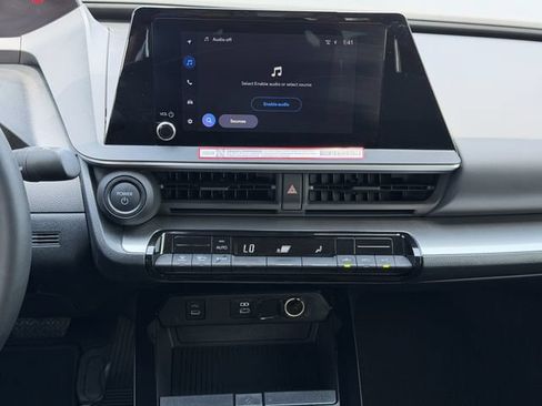 Used 2026 Toyota Prius LE FWD image 15
