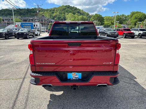 Used 2023 Chevrolet Silverado 1500 RST w/ Convenience Package II AWD/4WD image 4
