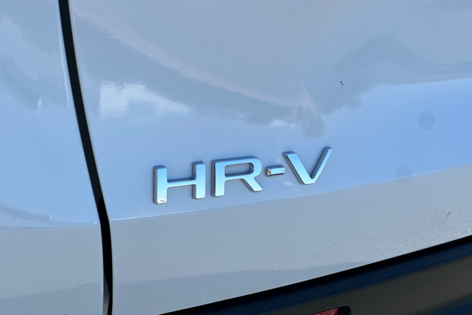 Certified 2025 Honda HR-V LX image 27