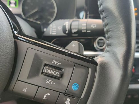 Used 2024 Nissan Pathfinder SL AWD/4WD image 29