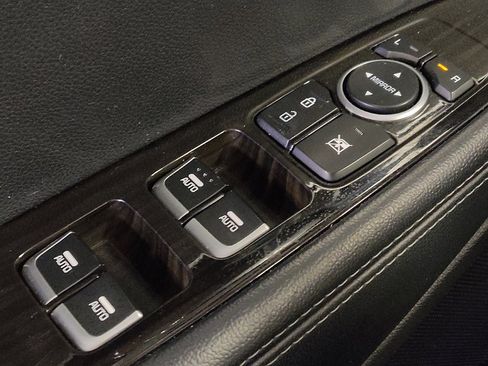 Used 2020 Kia Sorento FWD V6 image 27