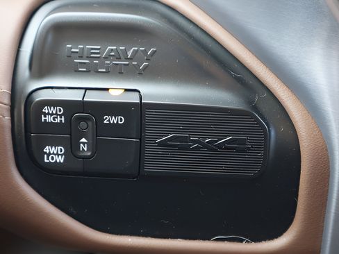 Used 2024 RAM 3500 Limited AWD/4WD image 20