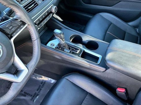 Used 2020 Nissan Altima 2.5 SR w/ Premium Package image 15