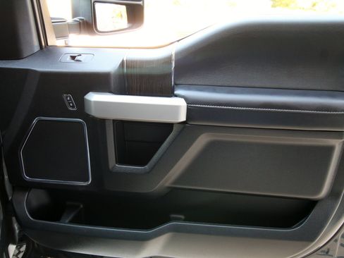 Used 2021 Ford F250 Lariat AWD/4WD image 40