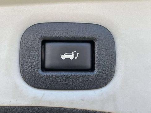 Used 2015 Nissan Rogue SL w/ SL Premium Package AWD/4WD image 9