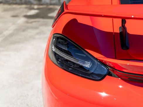 Certified 2023 Porsche 718 Cayman GT4 RWD image 24