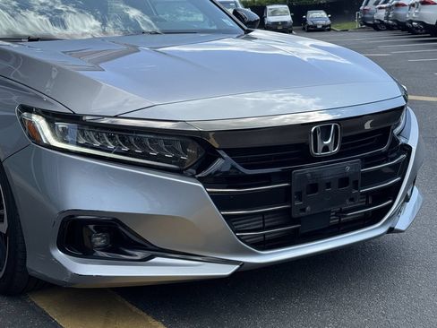 Used 2021 Honda Accord Sport image 8