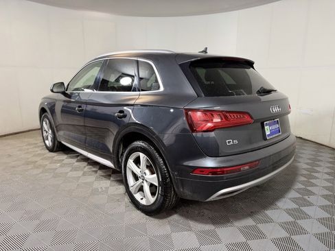 Used 2020 Audi Q5 Prestige w/ Prestige Package image 4